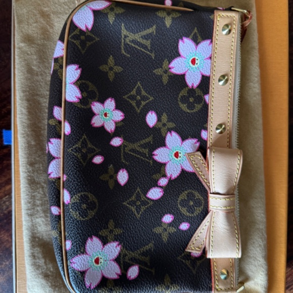 RARE* Vintage Louis Vuitton x Takashi Murakami Blossom Monogram Purse Pochette - Picture 9 of 12
